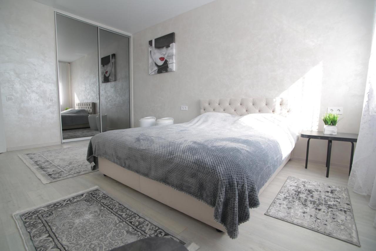 Appartamento Ніжність Rivne Esterno foto